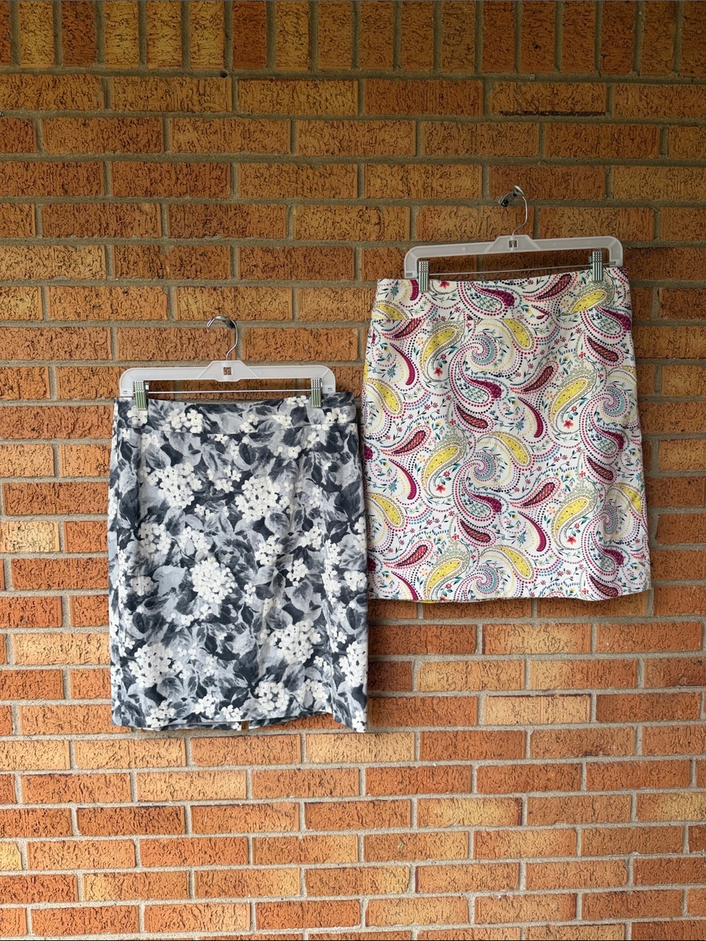 Talbots Midi Skirt Bundle 10 White & Colorful Paisley and Smokey Gray w Flowers